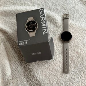COPY - Garmin Venu 3S Smartwatch in Gray